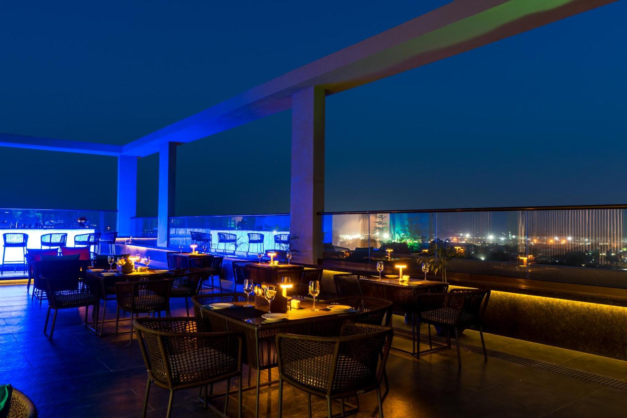 Holiday Inn Lucknow Airport By Ihg Buitenkant foto