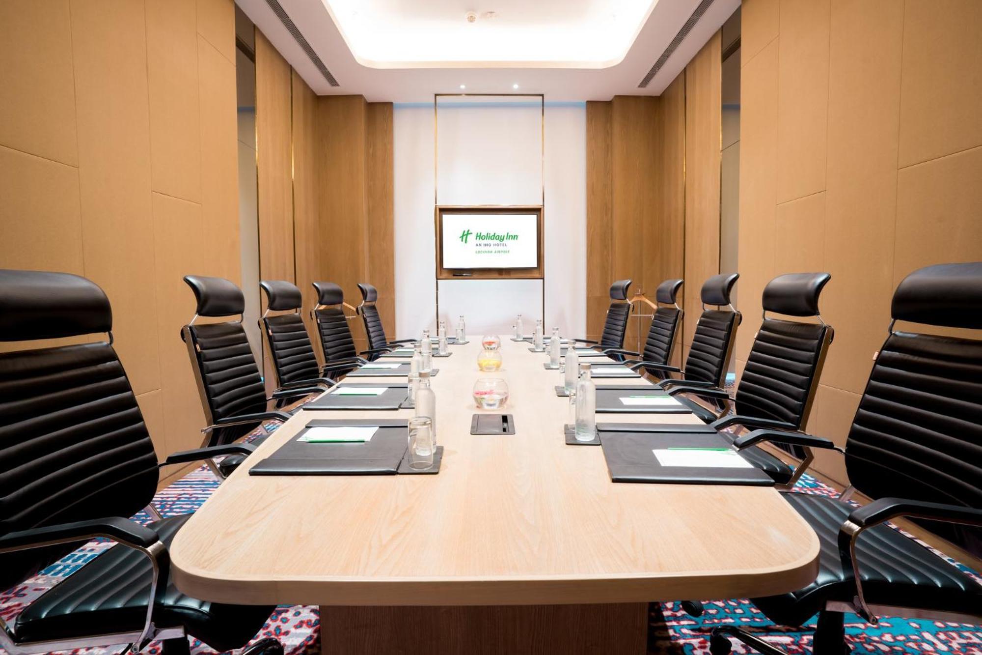 Holiday Inn Lucknow Airport By Ihg Buitenkant foto