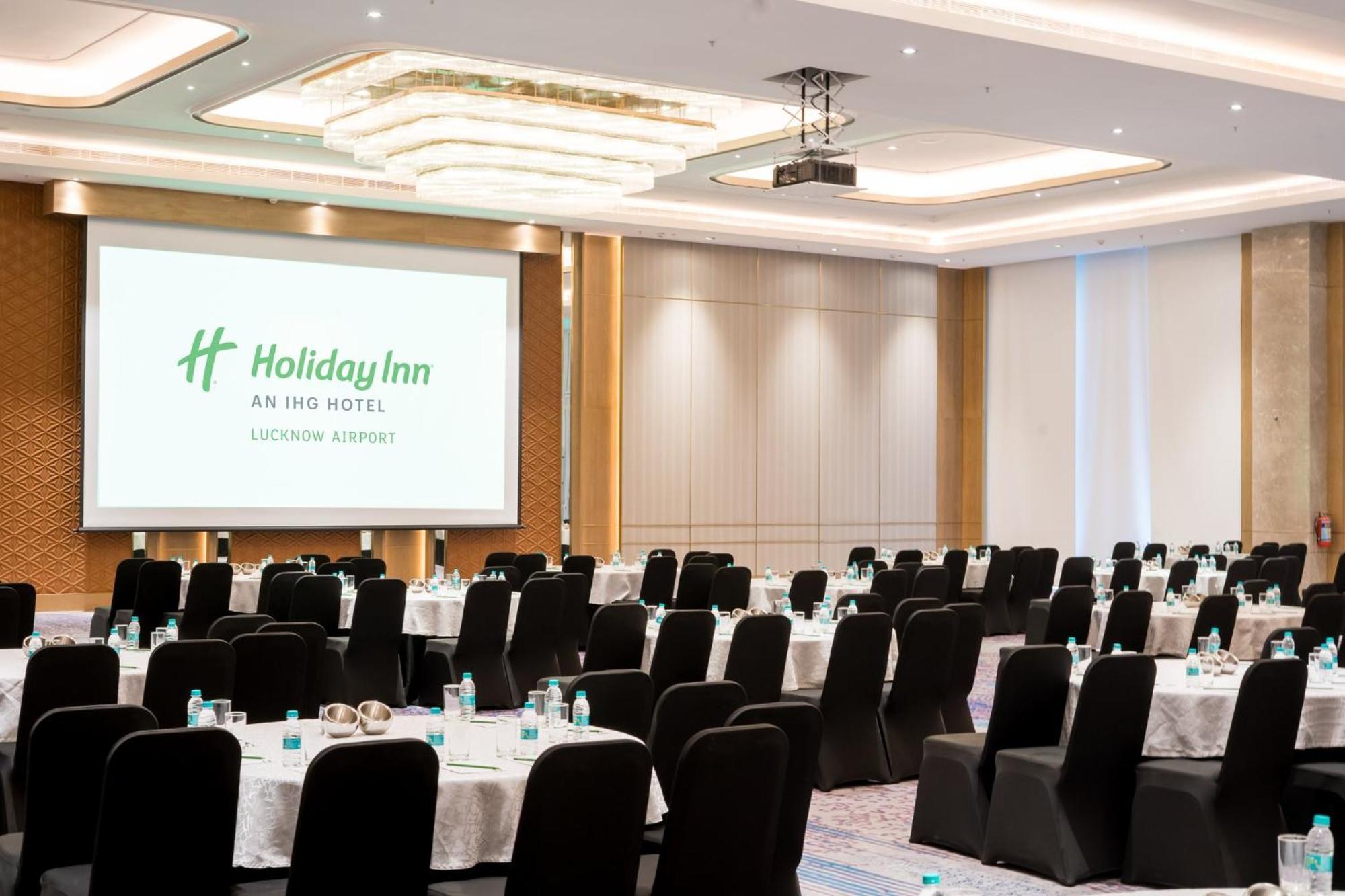 Holiday Inn Lucknow Airport By Ihg Buitenkant foto